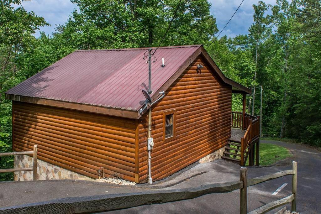Holly Tree Hideaway - Semi Secluded Mtn Setting Villa Sevierville Exterior photo